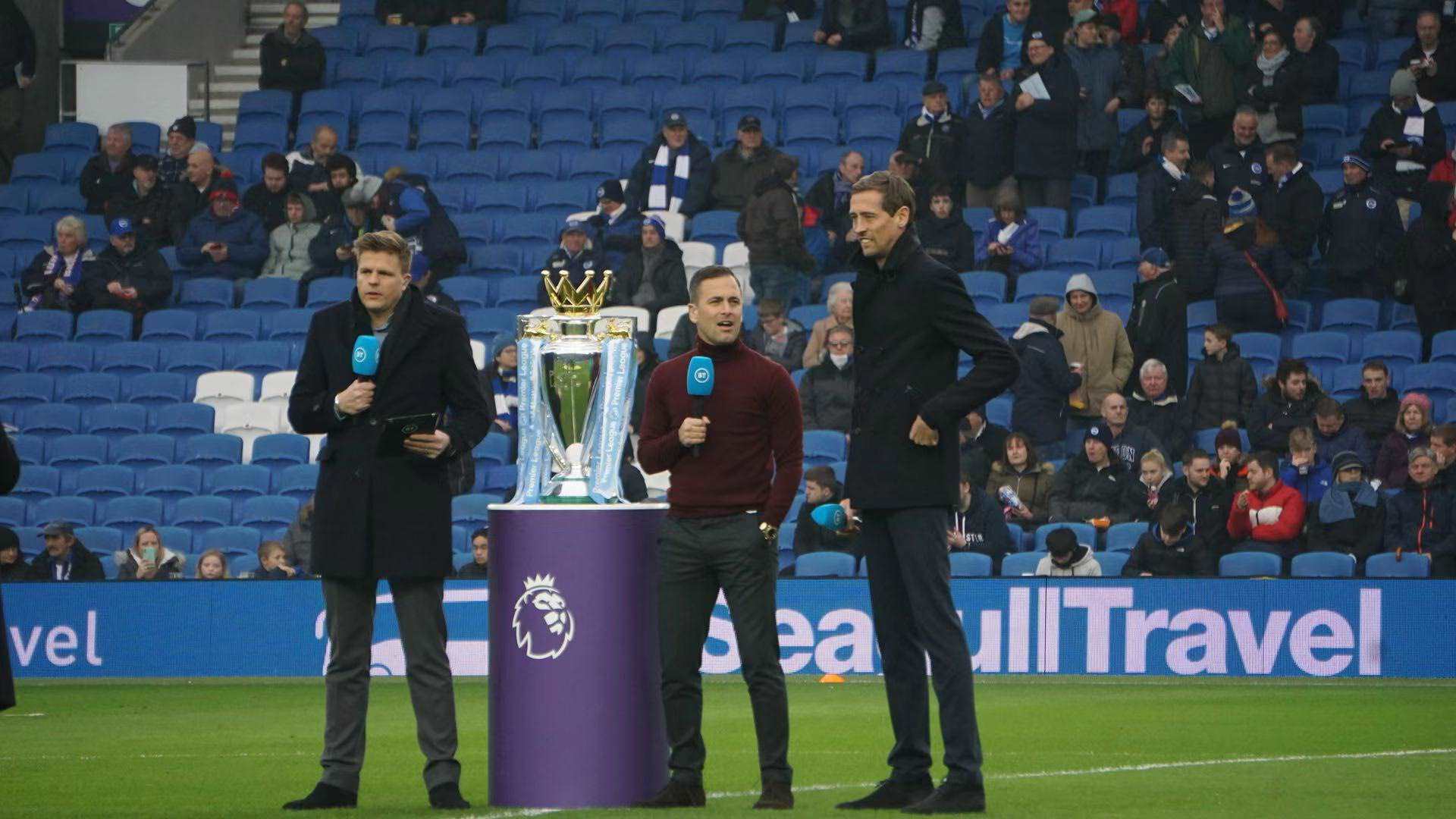 并用自己的 并用自己的