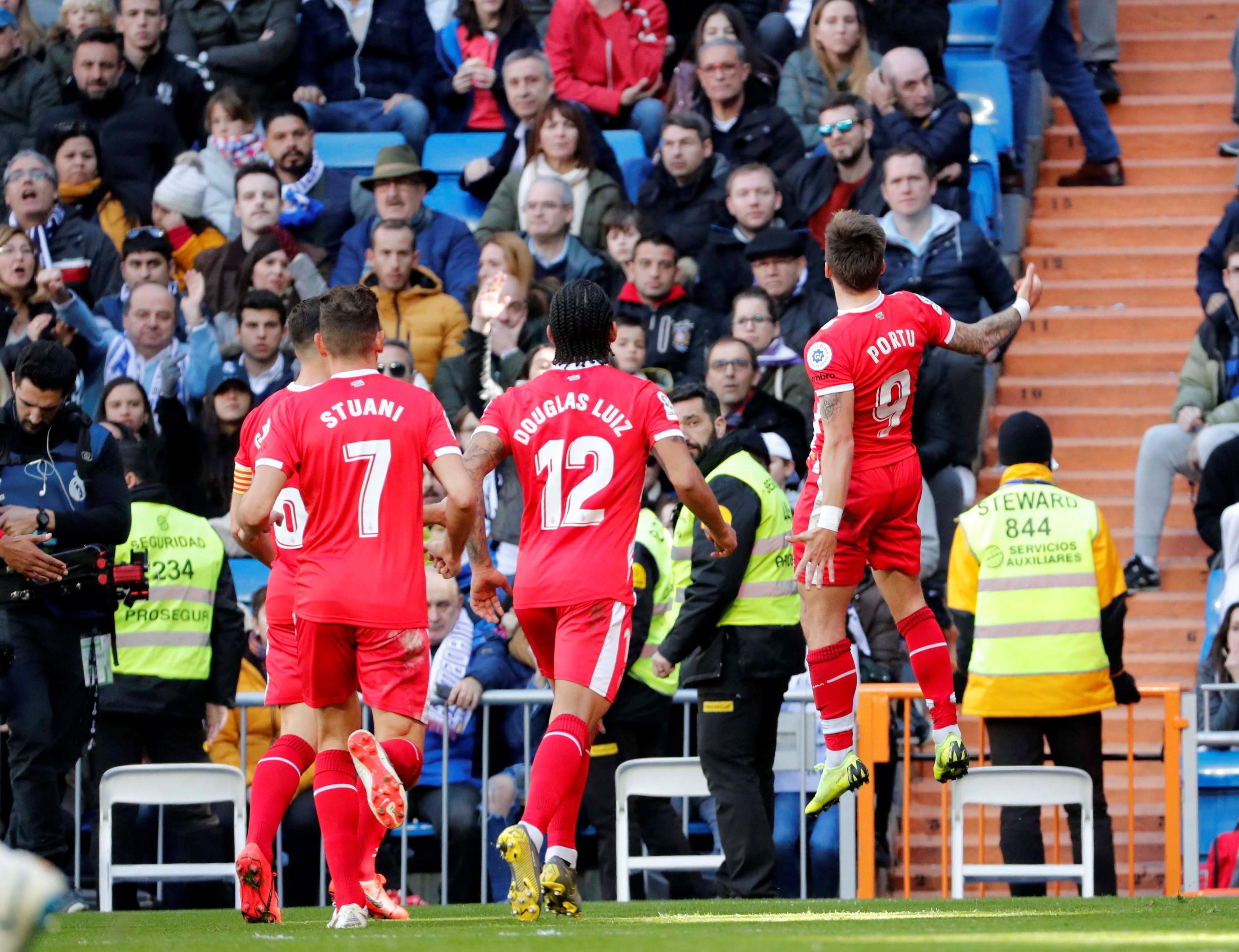 暴力行为不 暴力行为不