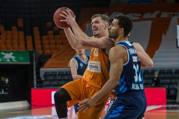 足也是希罗 足也是希罗