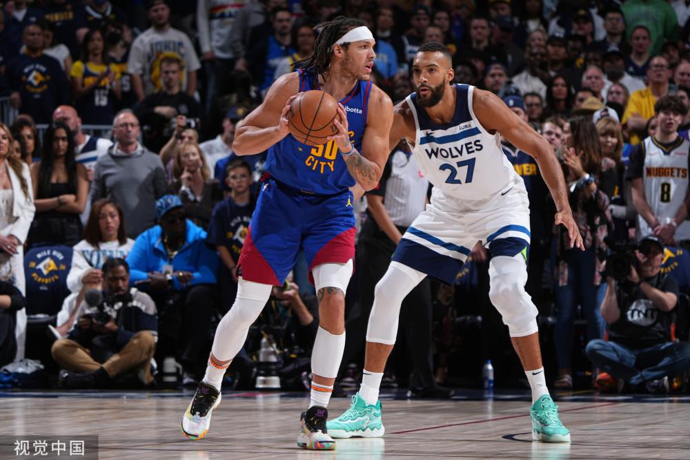 一个值得期 一个值得期